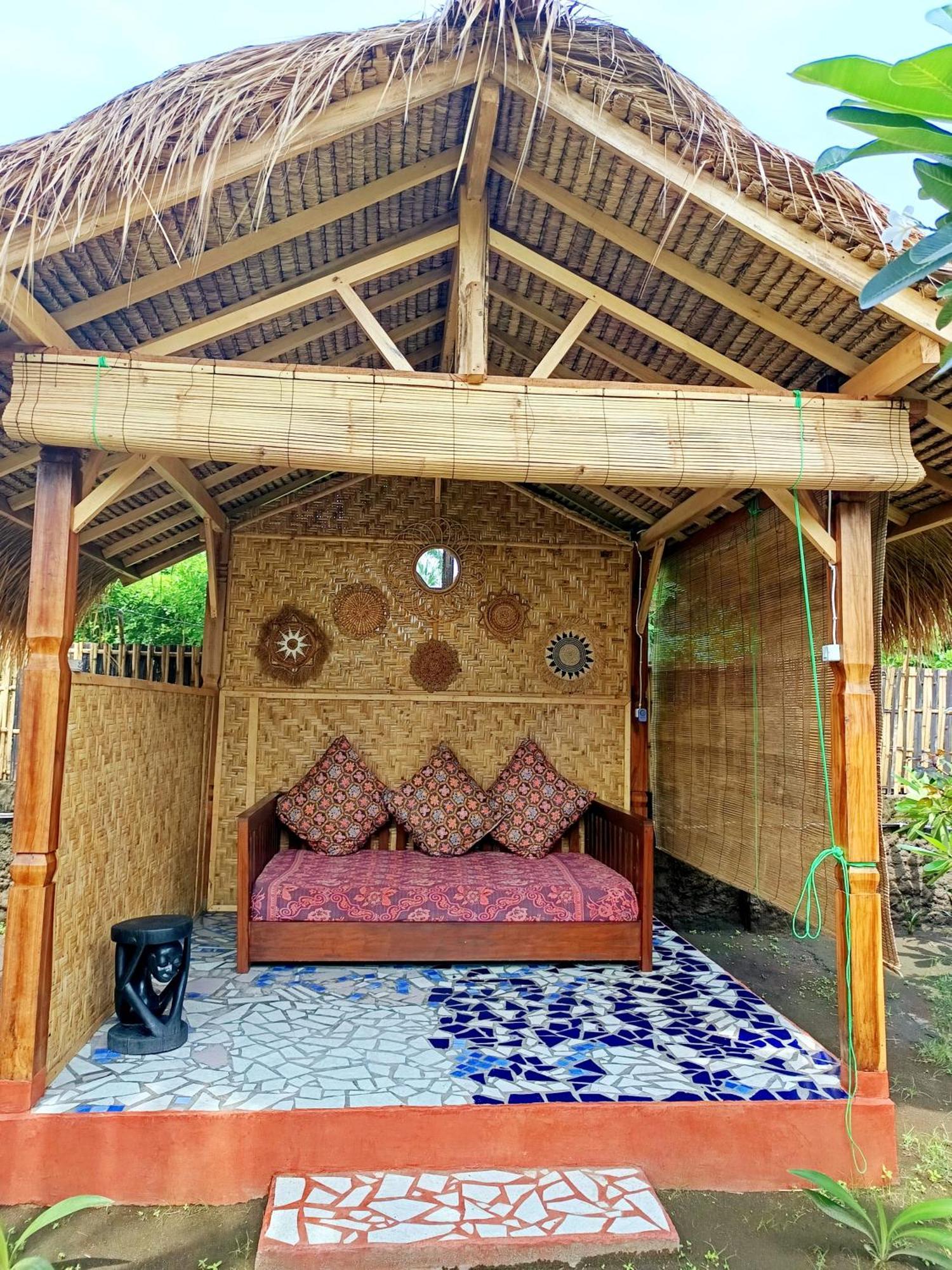 Kampung Meno Bungalows Gili Meno Exterior foto